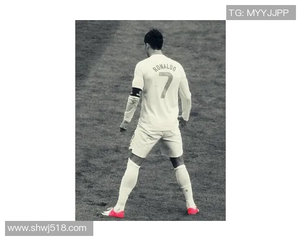 足球明星球员时尚穿搭解析引领潮流风向标的服装选择与搭配技巧 足球明星球员时尚穿搭解析引领潮流风向标的服装选择与搭配技巧