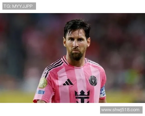 哪个足球明星的踢球风格最为火爆引发球迷热议与关注