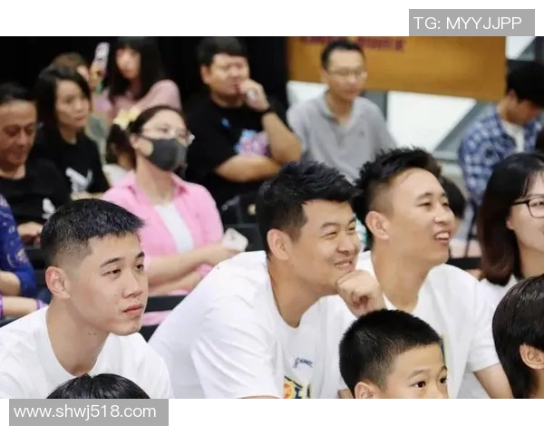 篮球明星温暖心灵领养孩子的感人瞬间视频分享